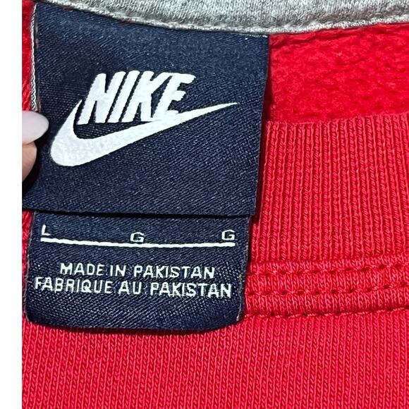Nike Red Embroidered Swoosh Crewneck Sweatshirt Men’s Large Classic Pullover - Picture 3 of 12